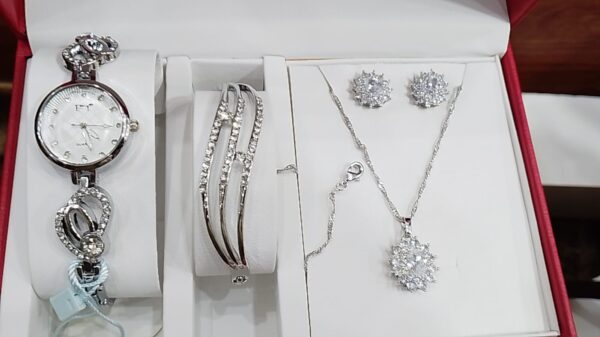FT collection watch - Image 6
